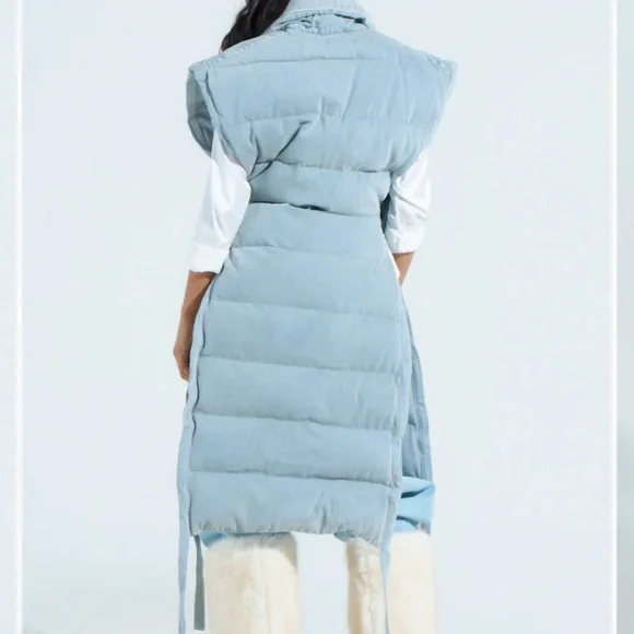 AKIRA Light Blue Sleeveless Puffer Coat - Picture 3 of 4
